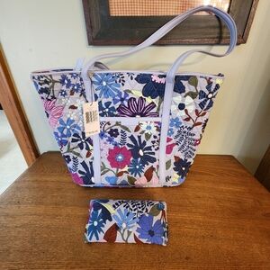Vera Bradley Tote And Glasses Case